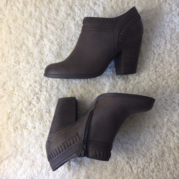 Carlos Santana Shoes - Carlos Santana Rollins Bootie Boots